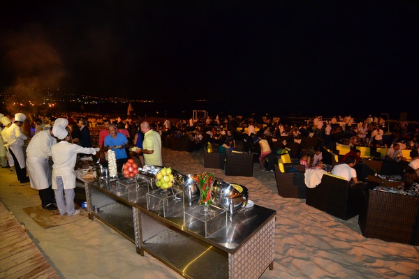 Edde Sands BBQ Pieds Dans Leau